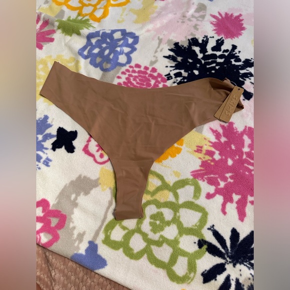 NWT SKIMS Thong Underwear XL - Picture 1 of 7